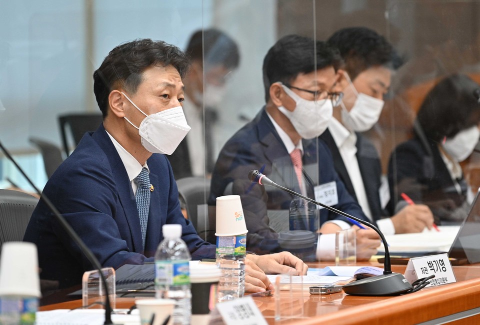 박기영 산업통상자원부 2차관이 28일 서울 역삼동 기술센터 대회의실에서 열린 수소경제 실무위원회 출범식에 참석해 발언하고 있다.